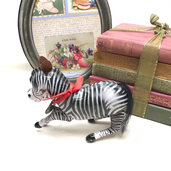 Tin Toy Wind Up Zebra (Non-Functional) Decor Only - Picture 2 of 10